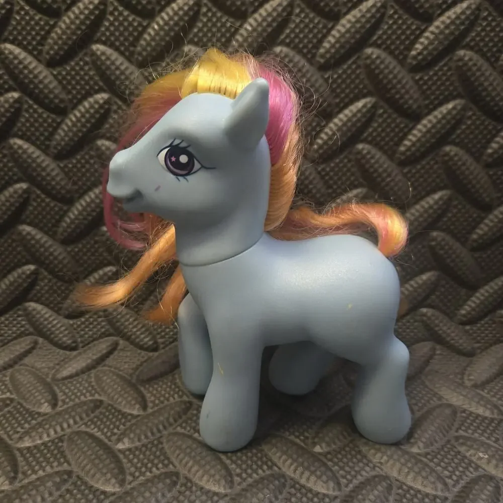 My Little Pony G3 Party Cake Blue Pony Pink Yellow Hair Hasbro Figure